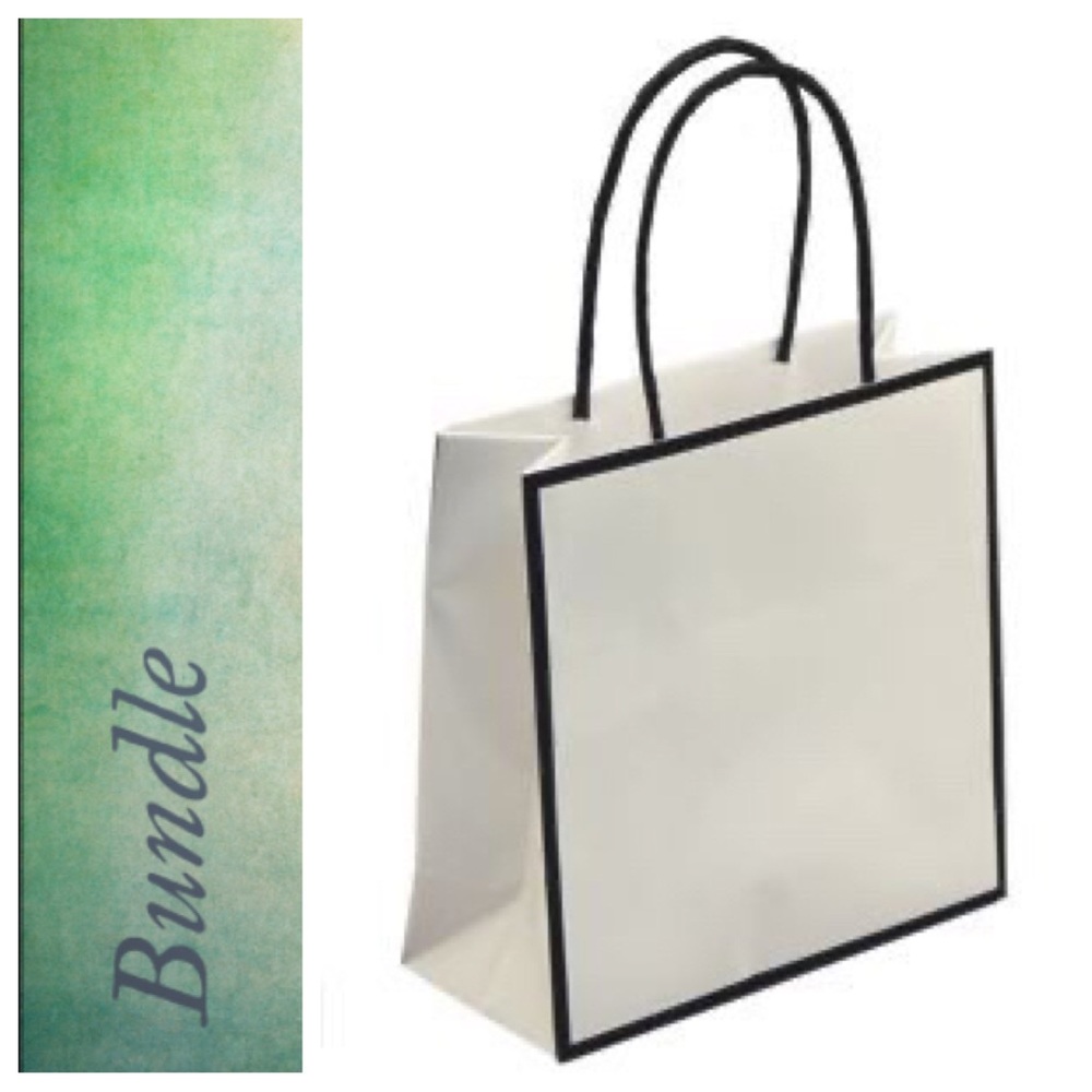 Bundle for Andi W